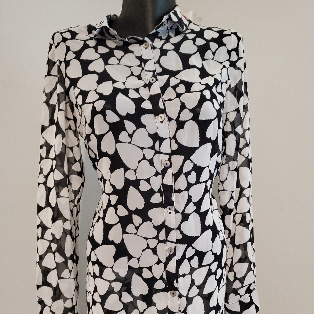 Black & White shirt with long sleeves, heart motif patter, Myleene Klass, Size M